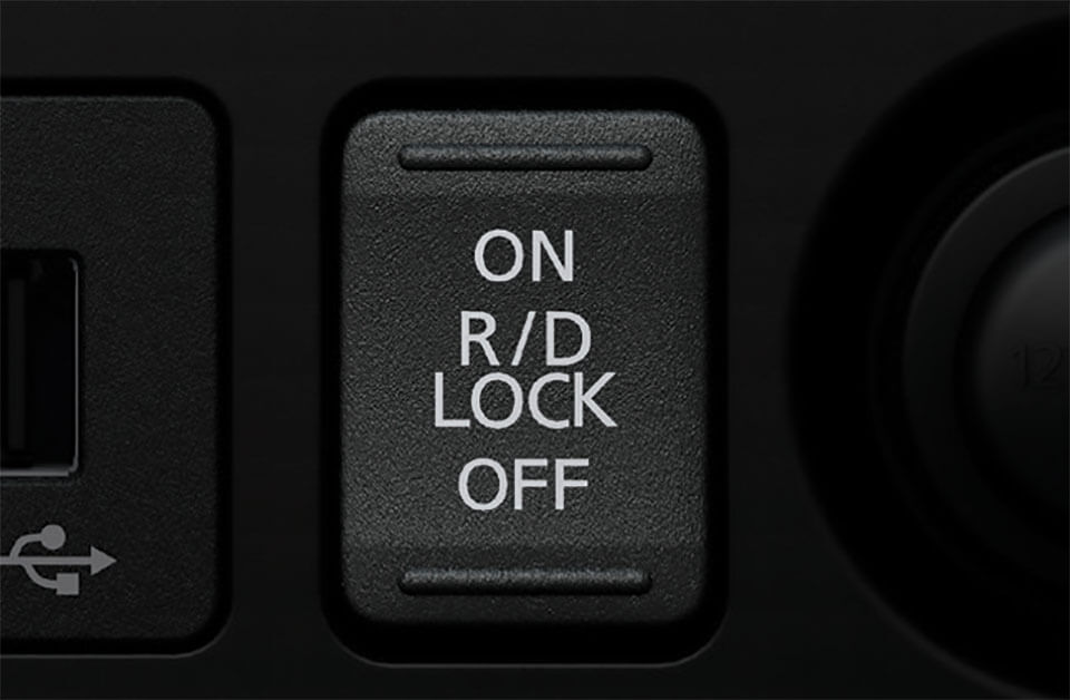 pajero sport performance feature 4